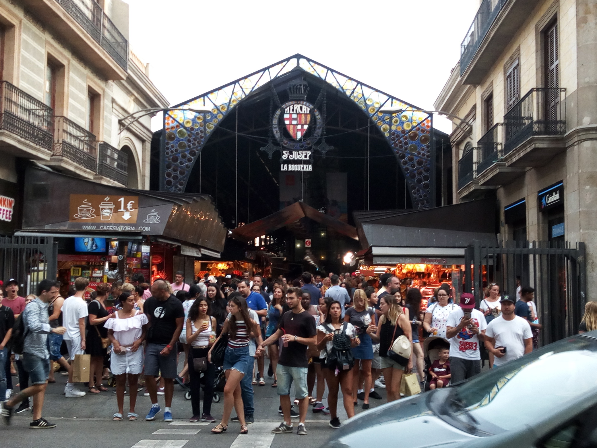 Le marché mercat de la boqueria 1