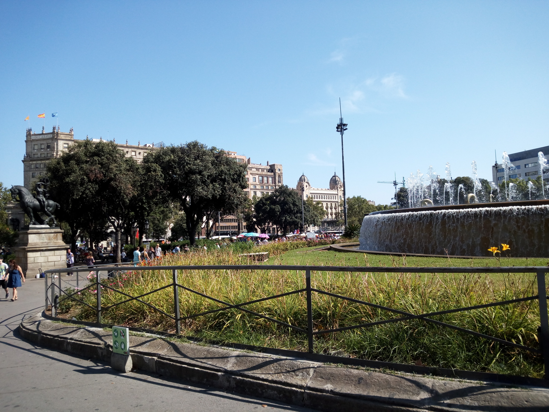 PLACE DE CATALUNYA 2