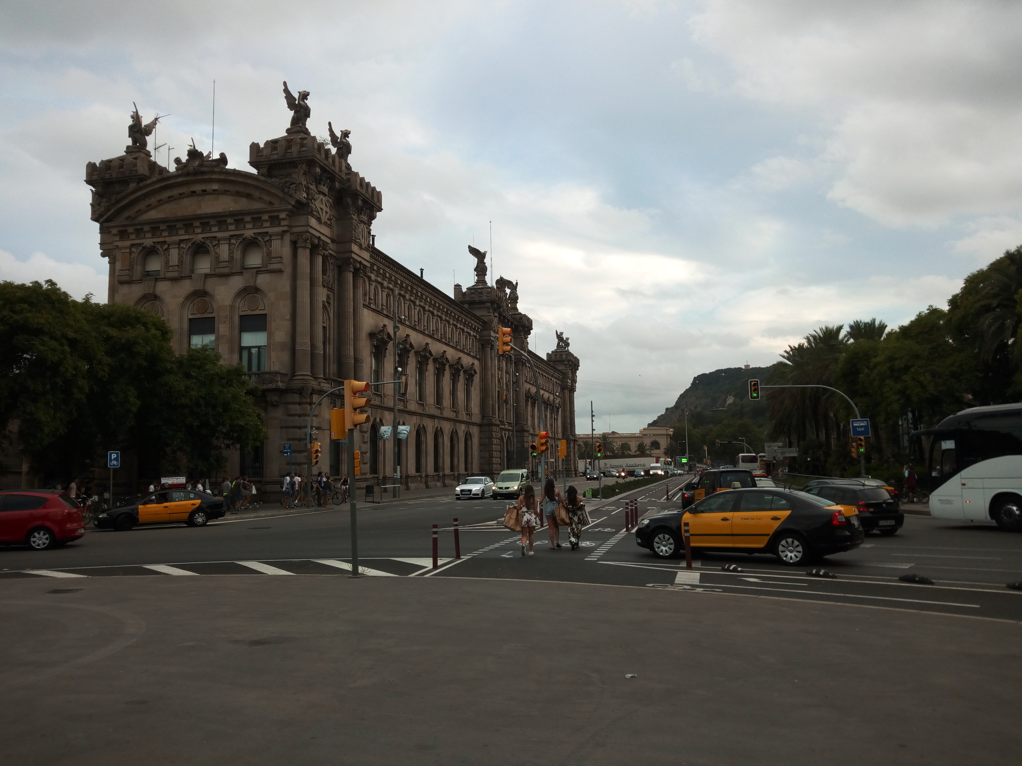 PLACE DU MIRADOR DE COLOM