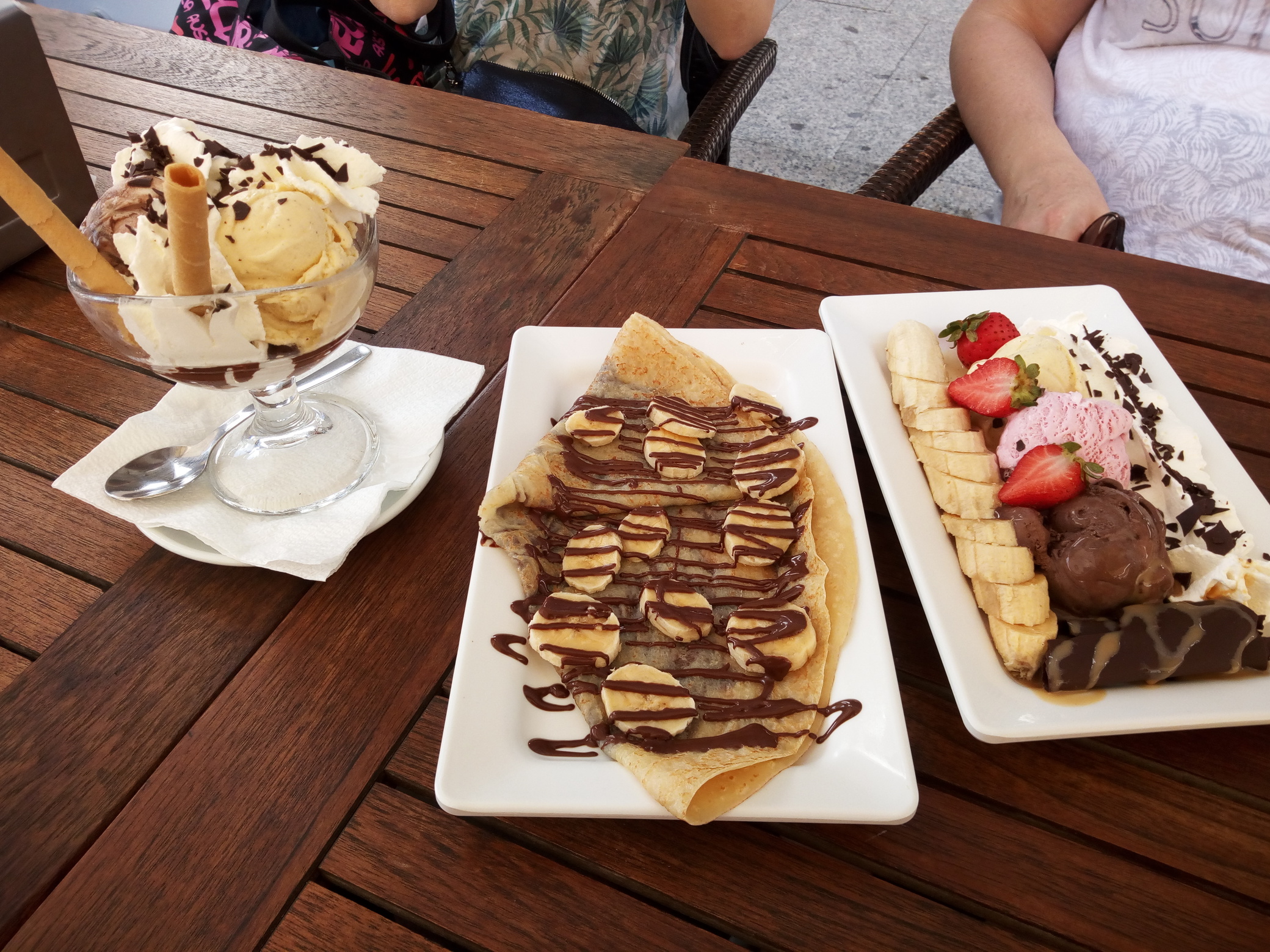 Resto le Sweet Terraza sur le port à côté de l'aquarium 2